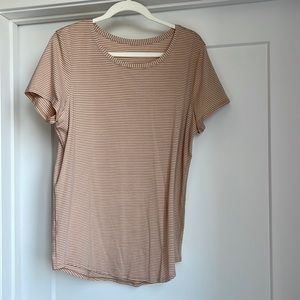 Lululemon Tee